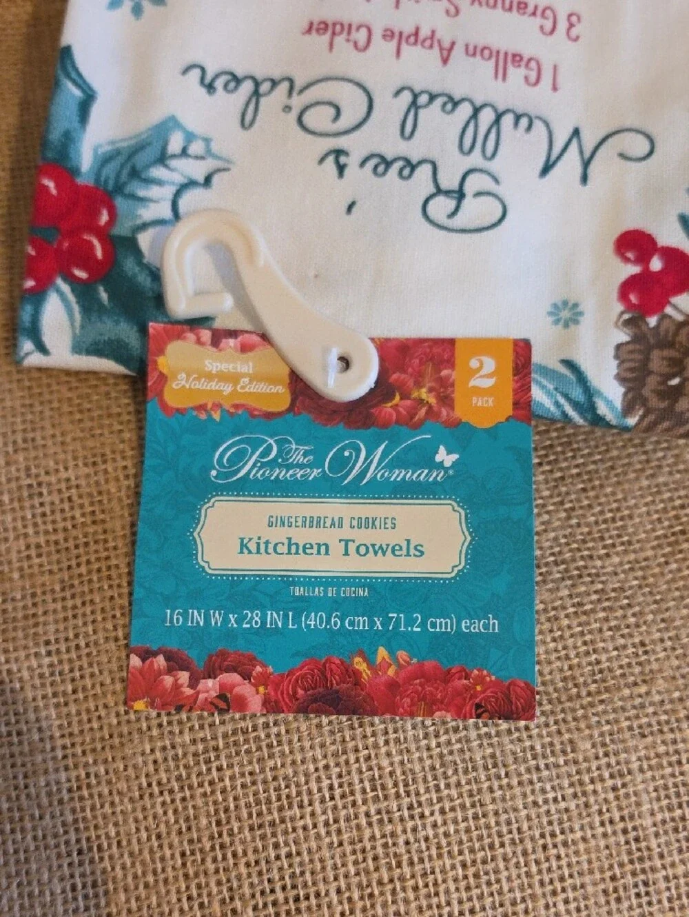 The Pioneer Woman Mulled Cider Kitchen Towel - Cream, Red, Teal, Brown NWT